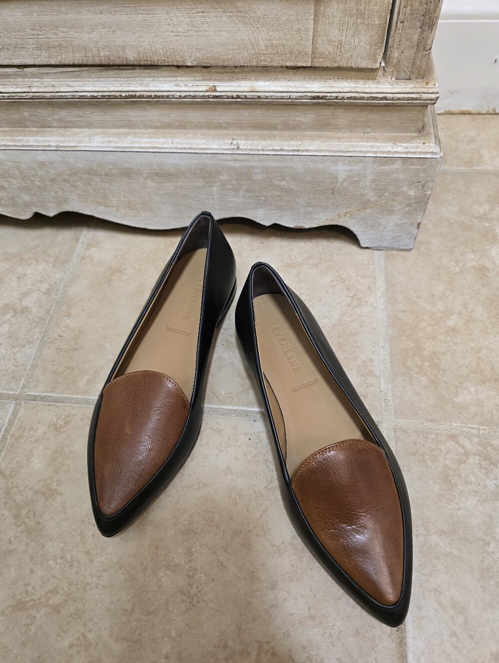 Everlane Womens The Modern Point Flat Black & Cognac Leather Sz 6.5